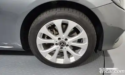 Mercedes-Benz E-Class 2018 1.9 Автомат в Москве № 142565, миниатюра 2