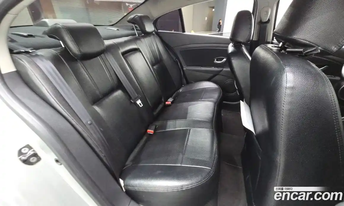 Renault SM3 2014 1.6 Автомат в Москве № 148164, фото 5