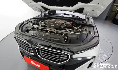 BMW XM 2024 4.4 Автомат в Москве № 154629, миниатюра 10