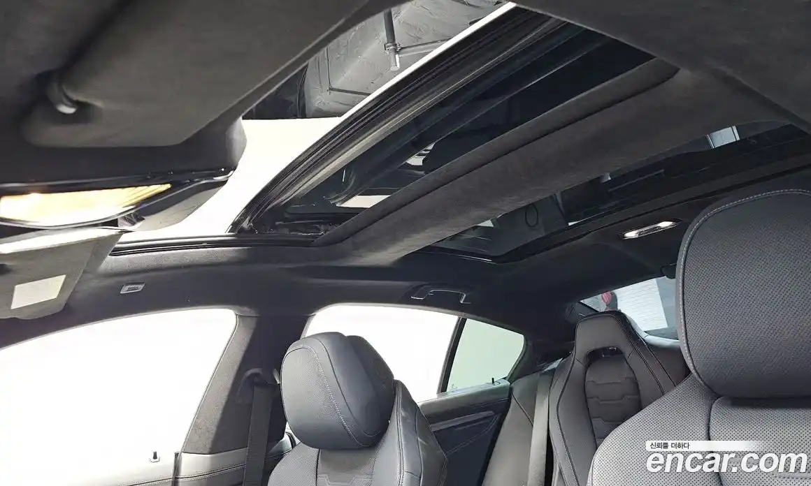 BMW 8-Series 2023 4.4 Автомат в Москве № 154840, фото 7