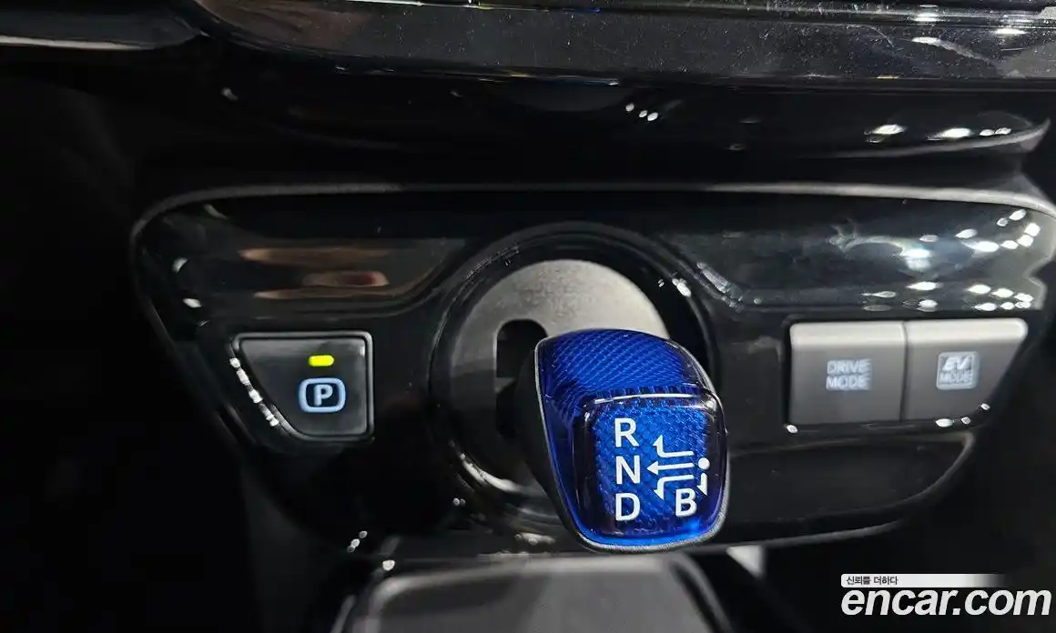 Toyota Prius 2019 1.8 Автомат в Москве № 156234, фото 14