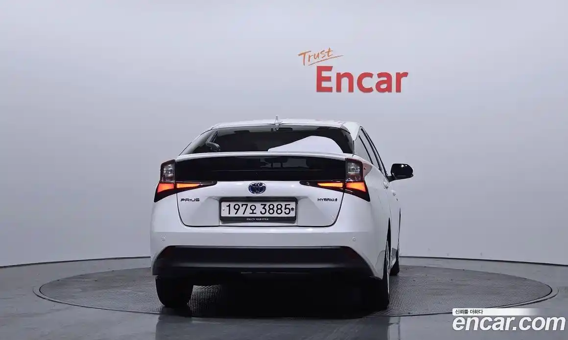 Toyota Prius 2019 1.8 Автомат в Москве № 156234, фото 15