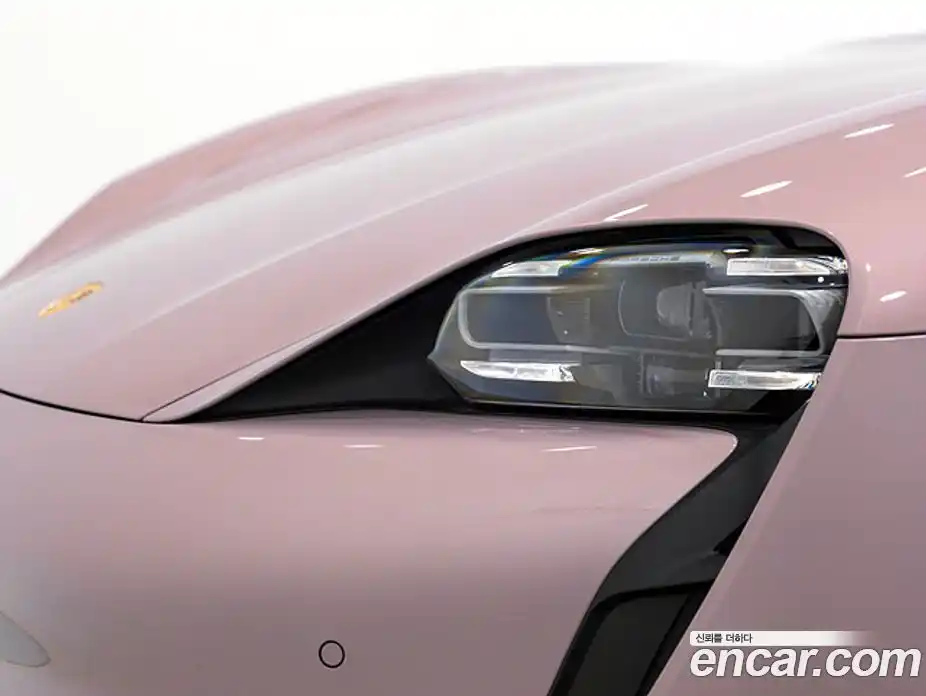 Porsche Taycan 2024 0.1 Автомат в Москве № 156843, фото 11