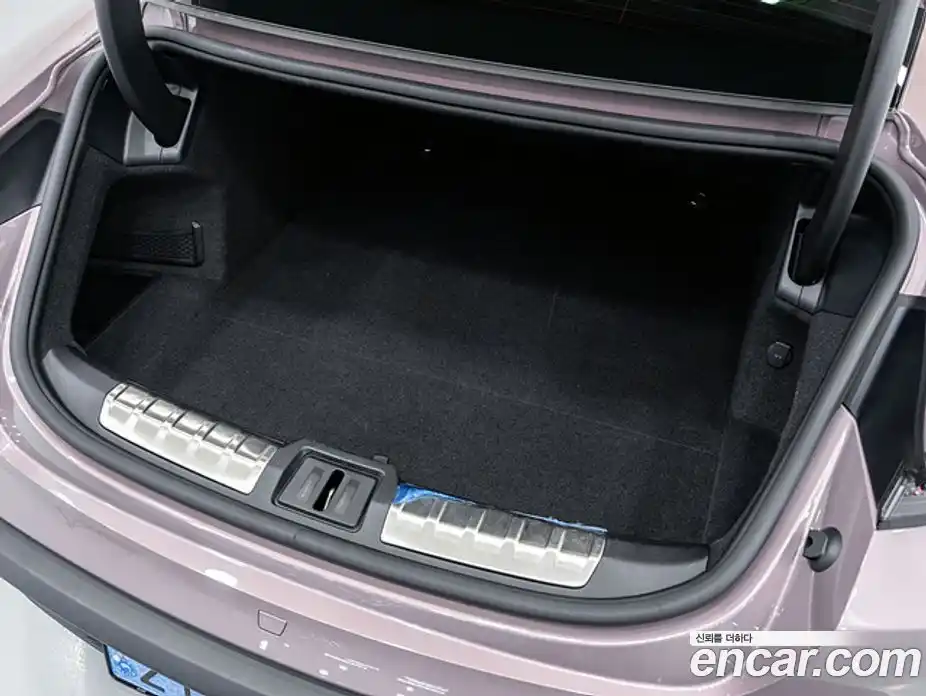 Porsche Taycan 2024 0.1 Автомат в Москве № 156843, фото 14