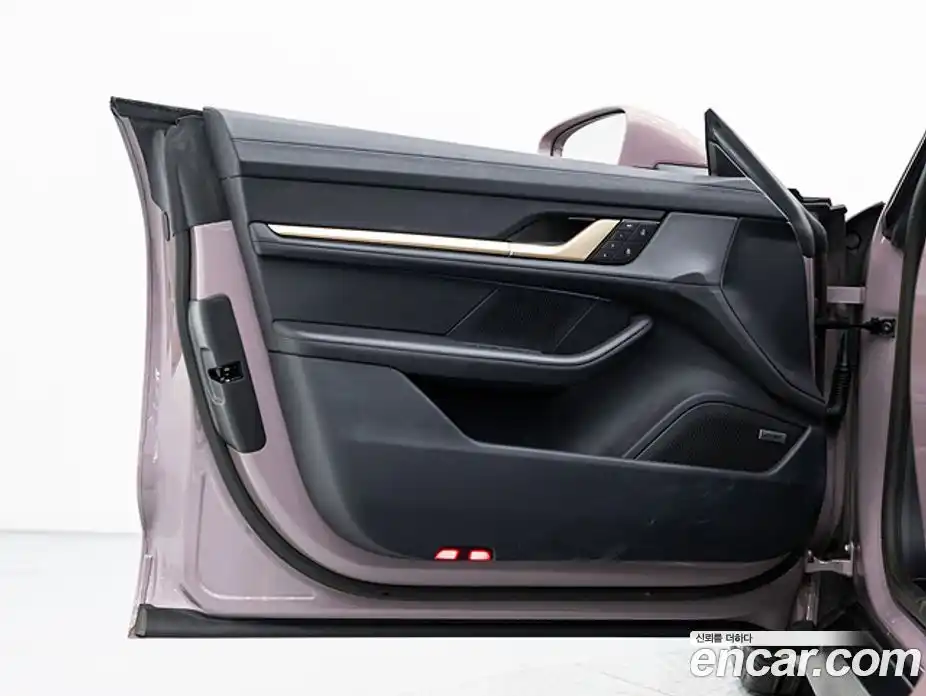 Porsche Taycan 2024 0.1 Автомат в Москве № 156843, фото 16