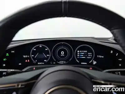 Porsche Taycan 2024 0.1 Автомат в Москве № 156843, миниатюра 8