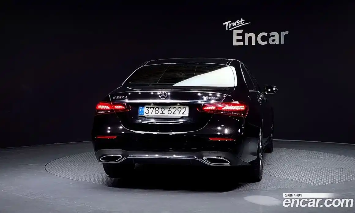 Mercedes-Benz E-Class 2022 1.9 Автомат в Москве № 160793, фото 12