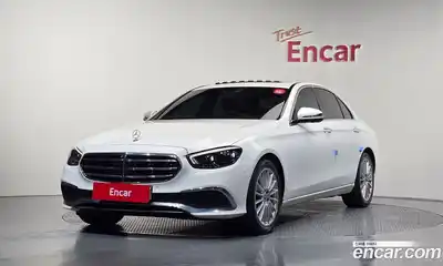 Mercedes-Benz E-Class 2022 2.0 Автомат в Москве № 161027, миниатюра 3
