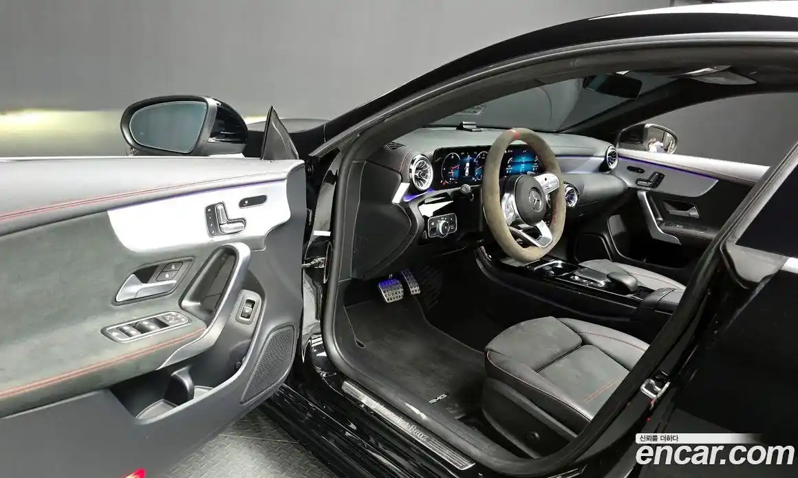 Mercedes-Benz CLA-Class 2021 2.0 Автомат в Москве № 161155, фото 7