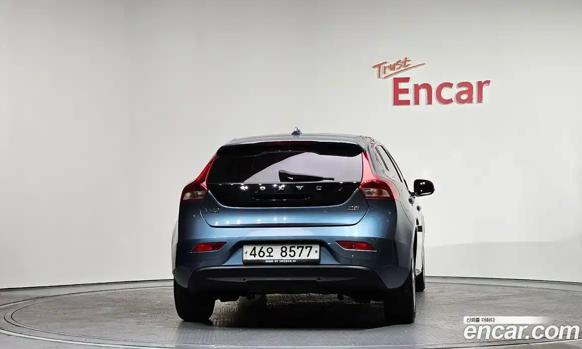 Volvo V40 2014 1.6 Автомат в Москве № 161919, фото 13