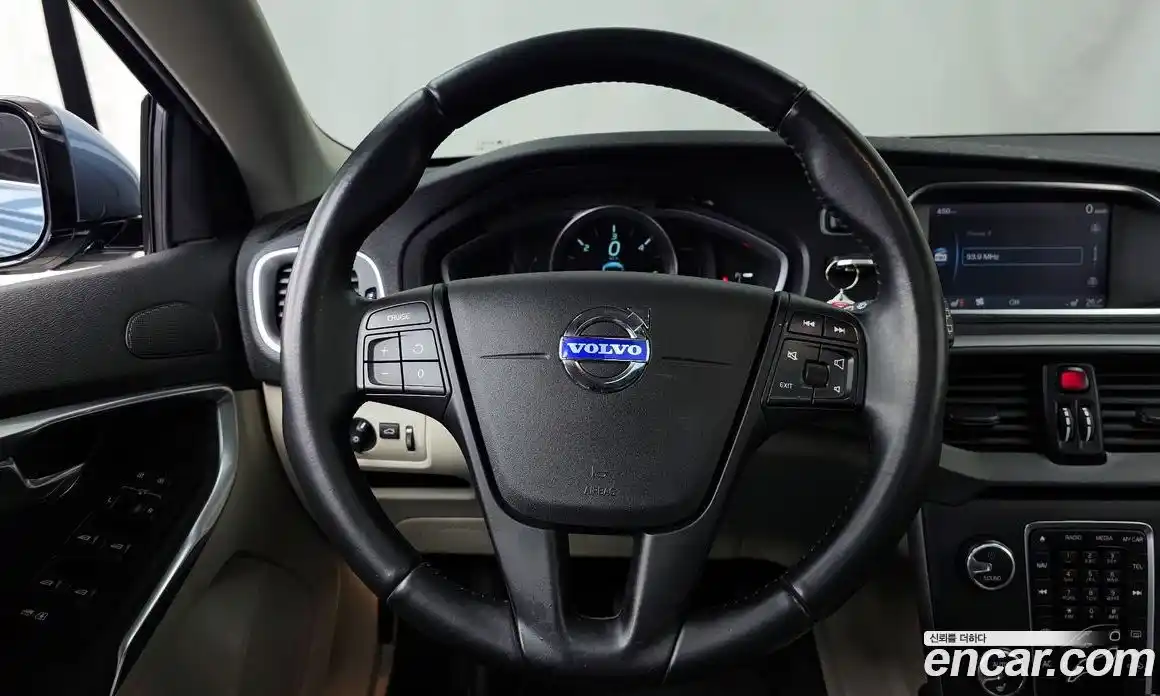 Volvo V40 2014 1.6 Автомат в Москве № 161919, фото 20