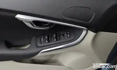 Volvo V40 2014 1.6 Автомат в Москве № 161919, миниатюра 3