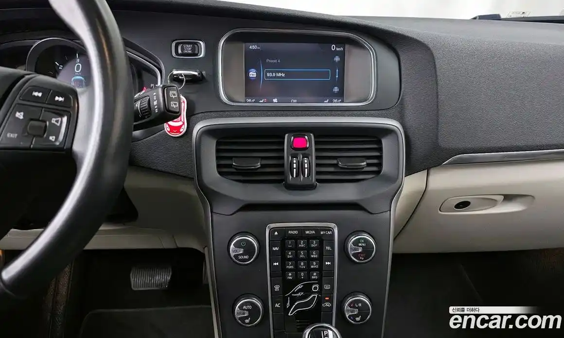 Volvo V40 2014 1.6 Автомат в Москве № 161919, фото 10