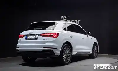 Audi Q3 2023 2.0 Автомат в Москве № 162418, миниатюра 2