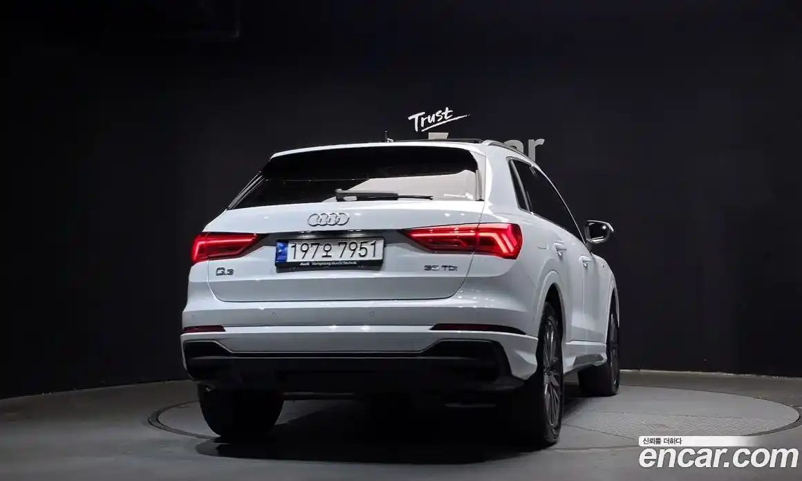 Audi Q3 2023 2.0 Автомат в Москве № 162418, фото 4
