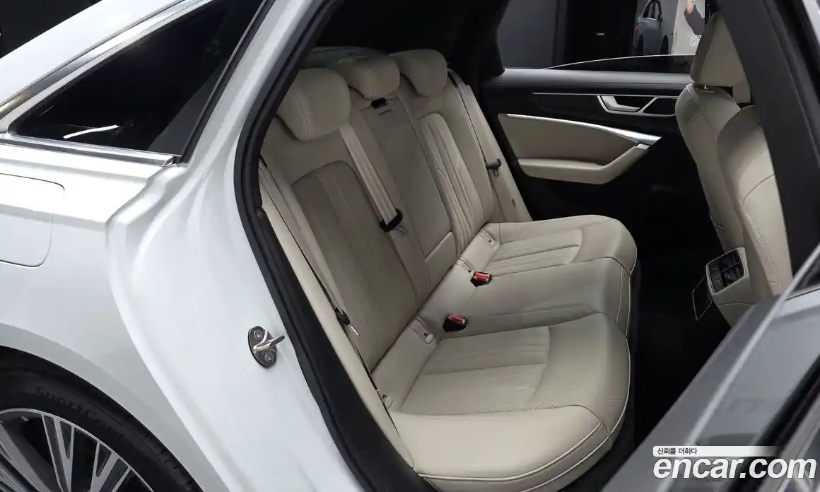 Audi A6 2023 2.0 Автомат в Москве № 162518, фото 11