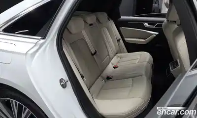 Audi A6 2023 2.0 Автомат в Москве № 162518, миниатюра 11