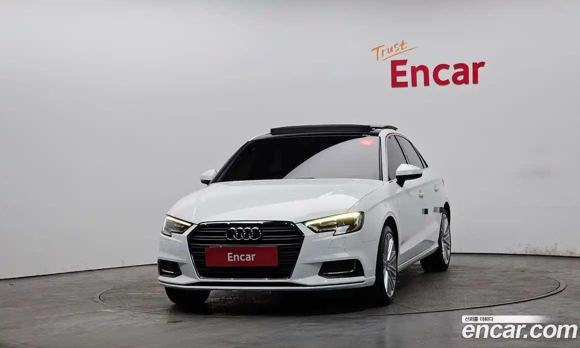 Audi A3 2018 2.0 Автомат в Москве № 163492, фото 11