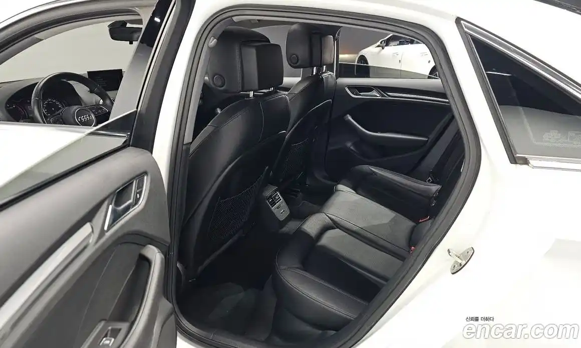 Audi A3 2018 2.0 Автомат в Москве № 163492, фото 16