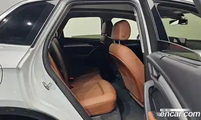 Audi Q5 2022 2.0 Автомат в Москве № 163549, миниатюра 12