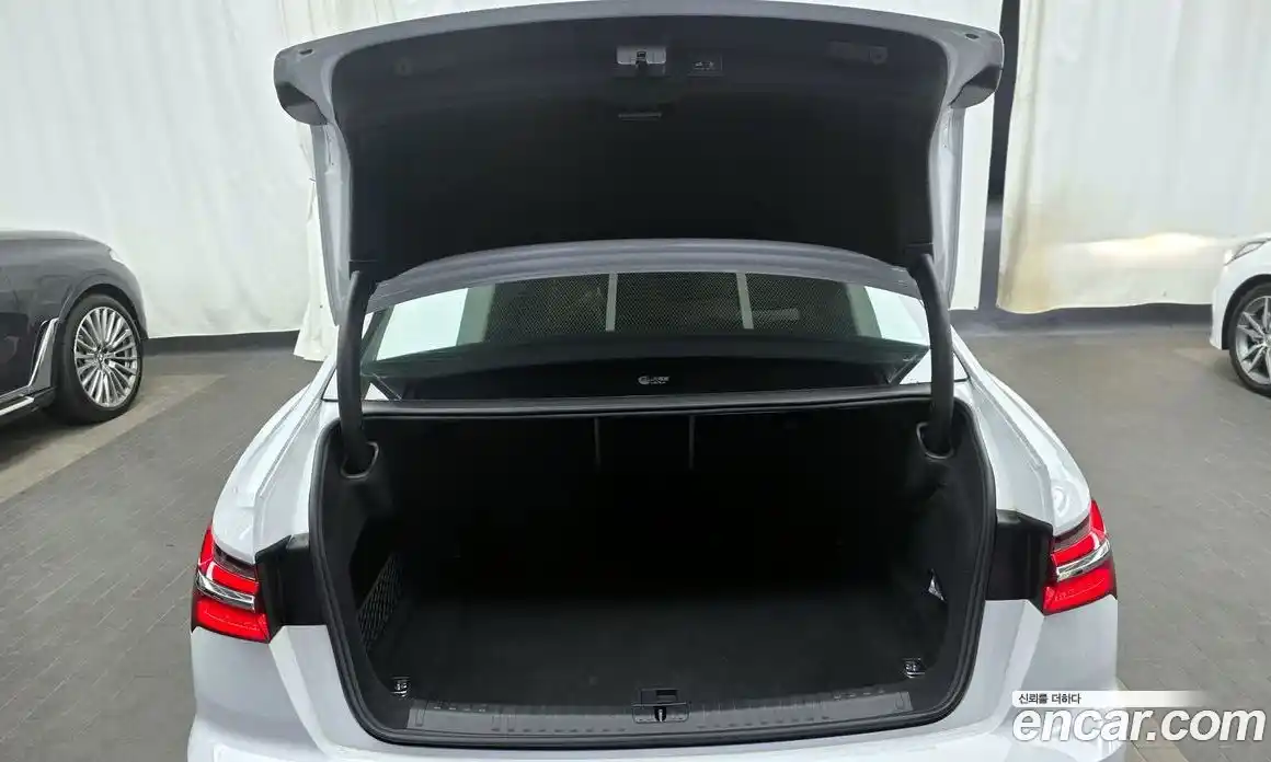 Audi A6 2023 2.0 Автомат в Москве № 163779, фото 20