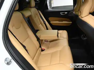 Volvo XC60 2023 2.0 Автомат в Москве № 164317, миниатюра 12