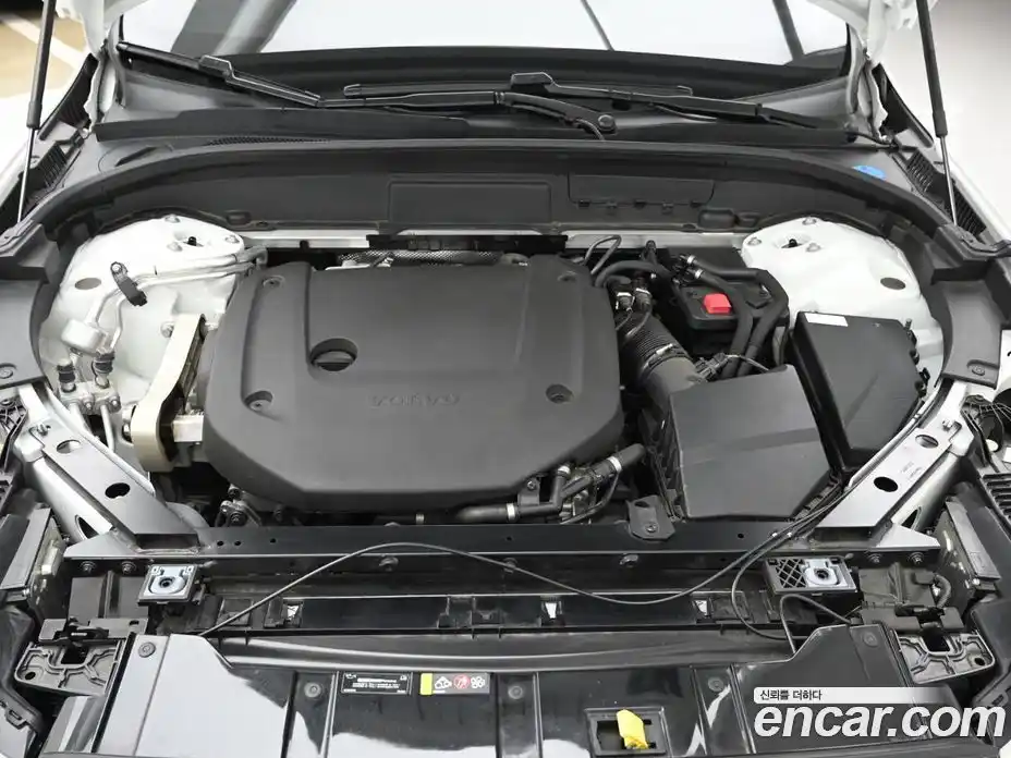 Volvo XC60 2023 2.0 Автомат в Москве № 164317, фото 6