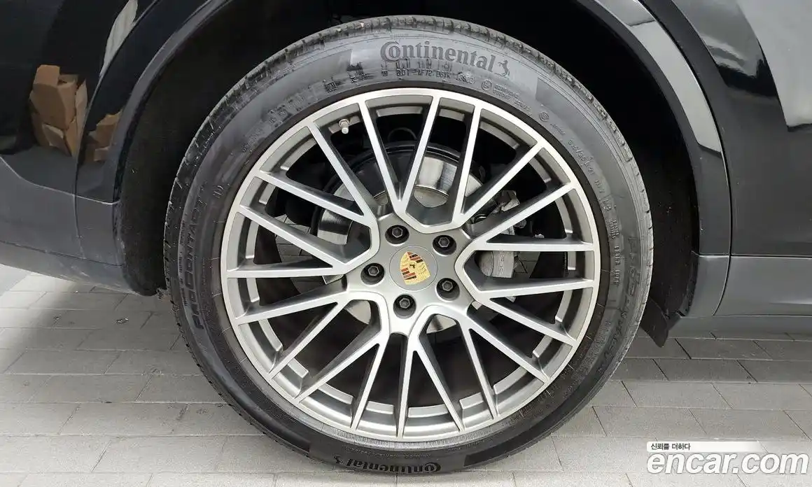 Porsche Cayenne 2023 3.0 Автомат в Москве № 165232, фото 5