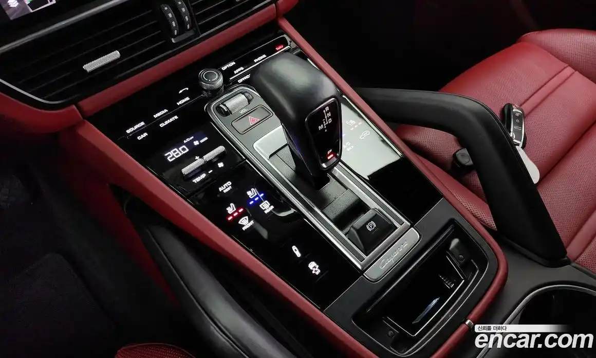 Porsche Cayenne 2023 3.0 Автомат в Москве № 165232, фото 9