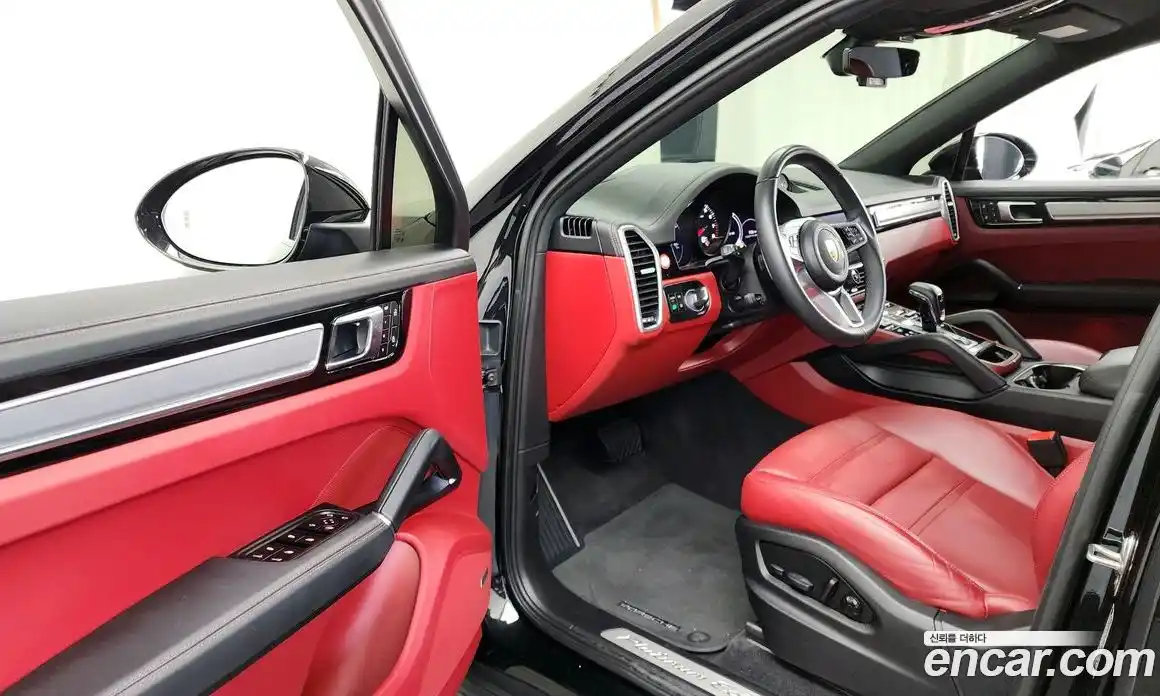 Porsche Cayenne 2023 3.0 Автомат в Москве № 165232, фото 10