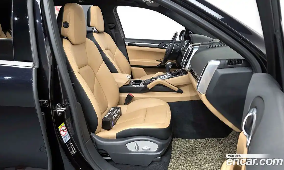 Porsche Cayenne 2014 3.0 Автомат в Москве № 165556, фото 11