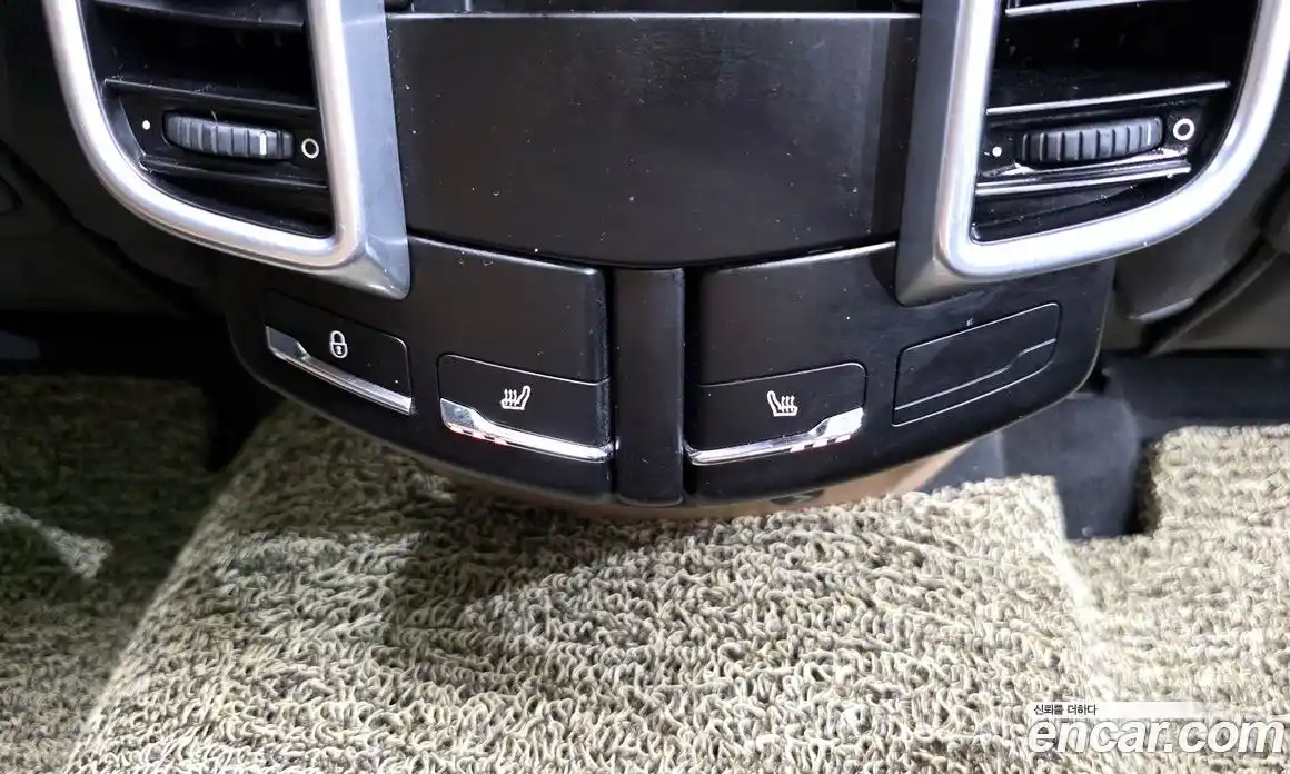 Porsche Cayenne 2014 3.0 Автомат в Москве № 165556, фото 19