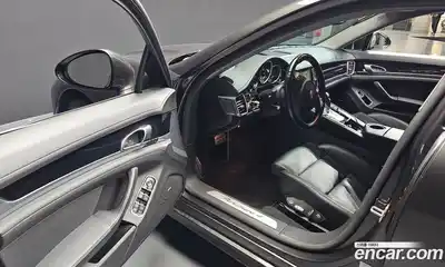 Porsche Panamera, 2015