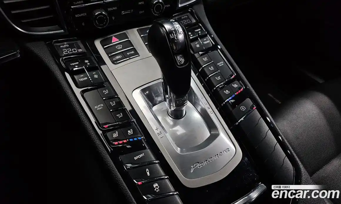 Porsche Panamera 2015 3.6 Автомат в Москве № 165582, фото 17