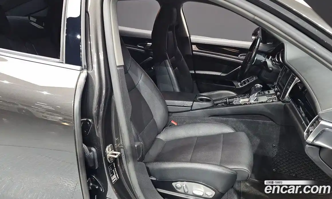 Porsche Panamera 2015 3.6 Автомат в Москве № 165582, фото 20