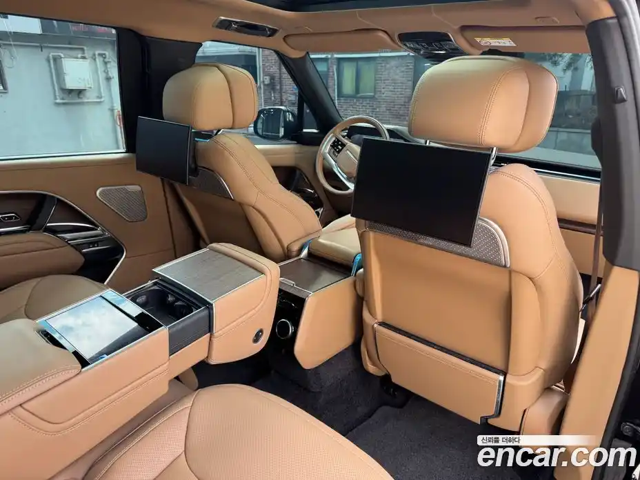 Land Rover Range-Rover 2024 4.4 Автомат в Москве № 166025, фото 10