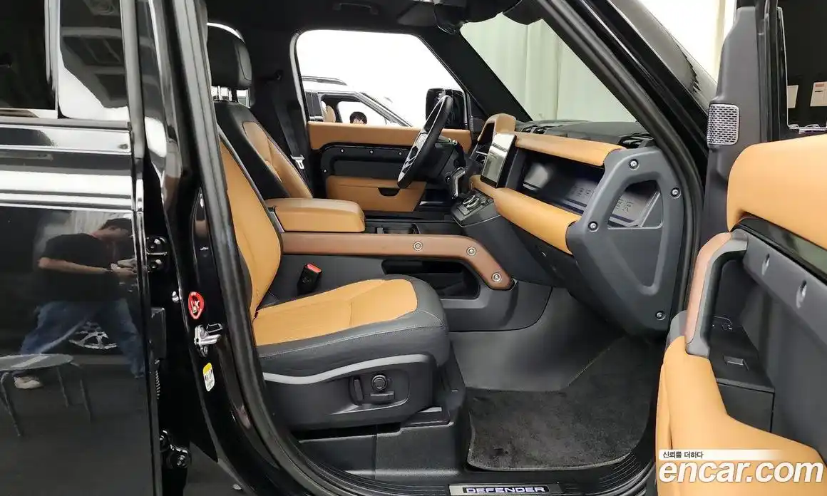 Land Rover Defender 2024 3.0 Автомат в Москве № 166058, фото 11