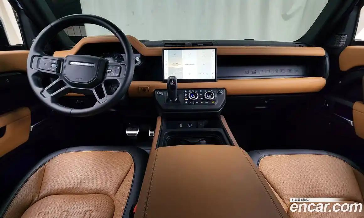 Land Rover Defender 2024 3.0 Автомат в Москве № 166058, фото 3