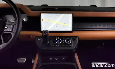 Land Rover Defender 2024 3.0 Автомат в Москве № 166058, миниатюра 5