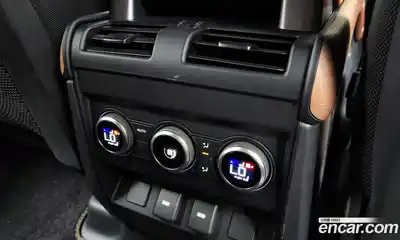 Land Rover Defender 2024 3.0 Автомат в Москве № 166058, миниатюра 7