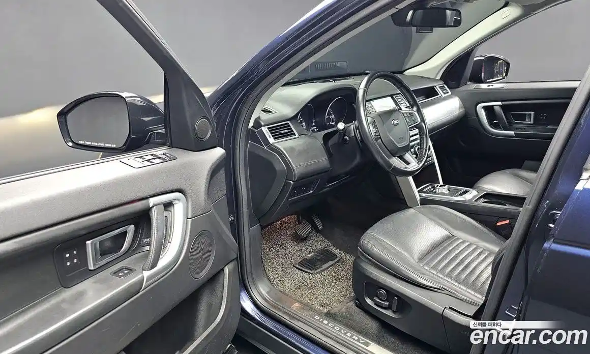 Land Rover Discovery Sport 2016 2.0 Автомат в Москве № 166386, фото 14