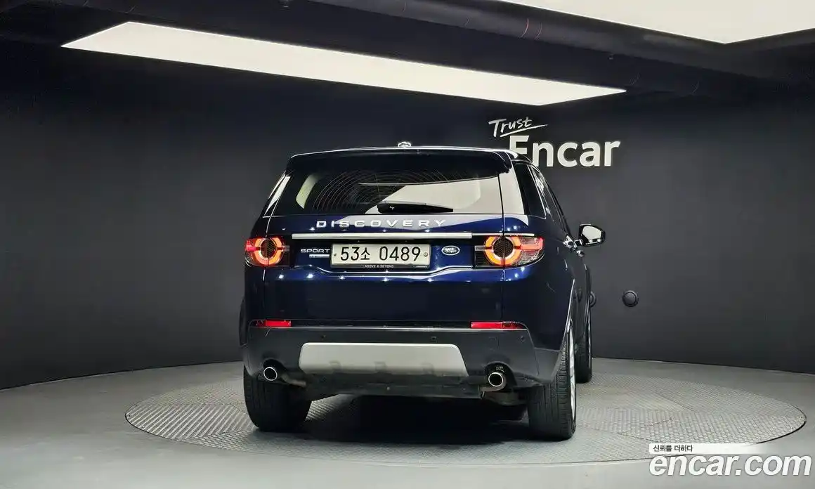 Land Rover Discovery Sport 2016 2.0 Автомат в Москве № 166386, фото 16