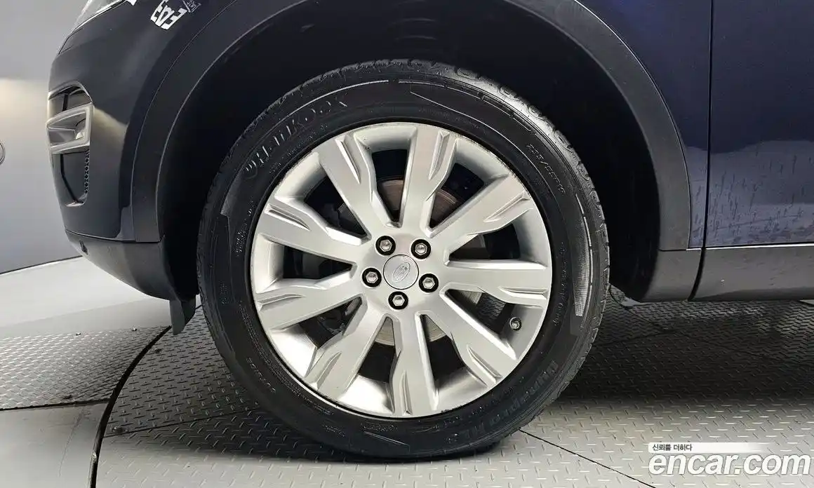 Land Rover Discovery Sport 2016 2.0 Автомат в Москве № 166386, фото 19