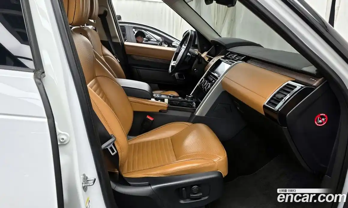 Land Rover Discovery 2019 3.0 Автомат в Москве № 166651, фото 11