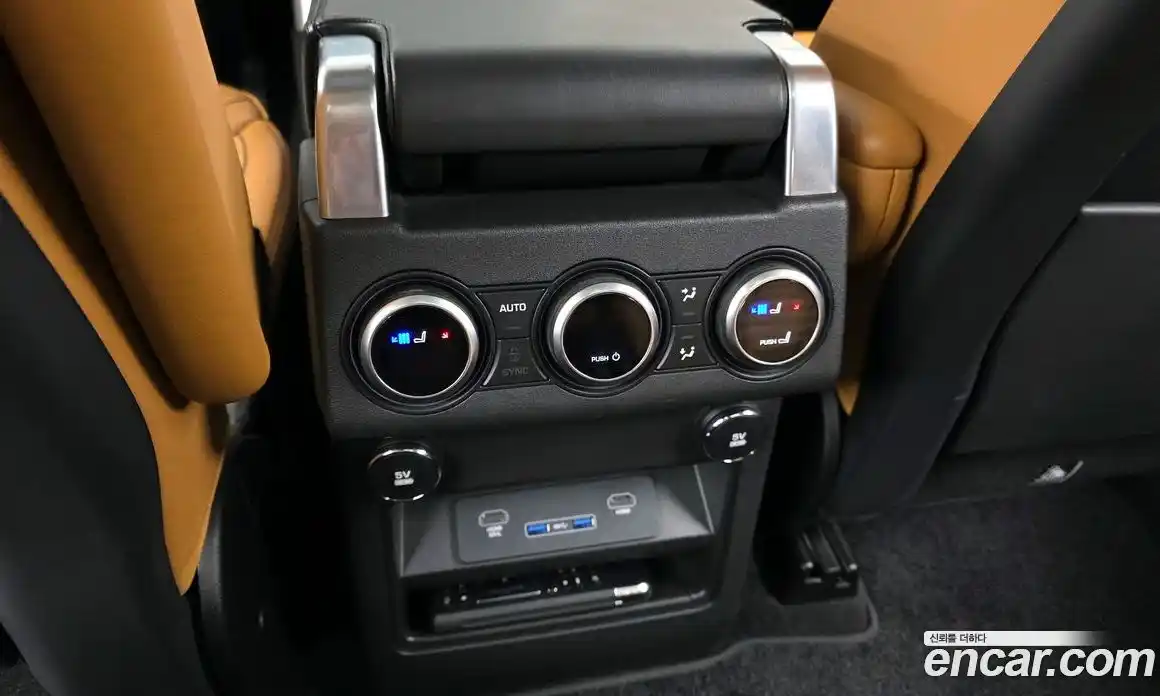 Land Rover Discovery 2019 3.0 Автомат в Москве № 166651, фото 18