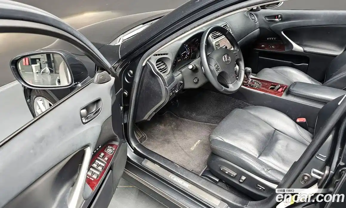 Lexus IS 2008 2.5 Автомат в Москве № 168291, фото 12