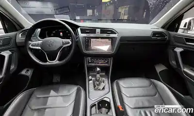 Volkswagen Tiguan 2023 2.0 Автомат в Москве № 168680, миниатюра 7
