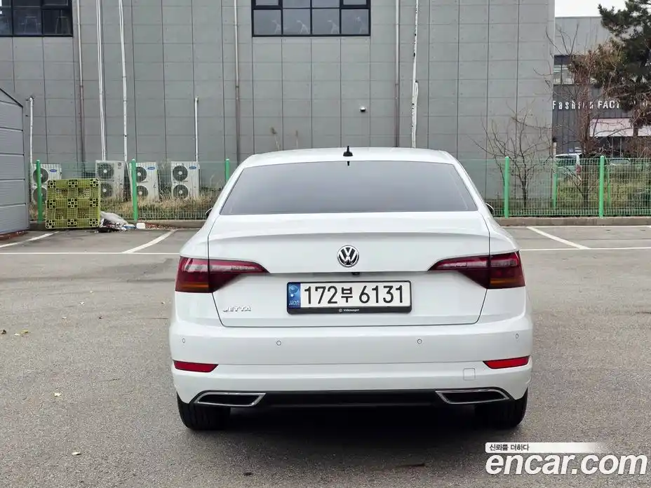 Volkswagen Jetta 2020 1.4 Автомат в Москве № 169259, фото 1