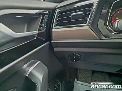 Volkswagen Jetta 2020 1.4 Автомат в Москве № 169259, миниатюра 3