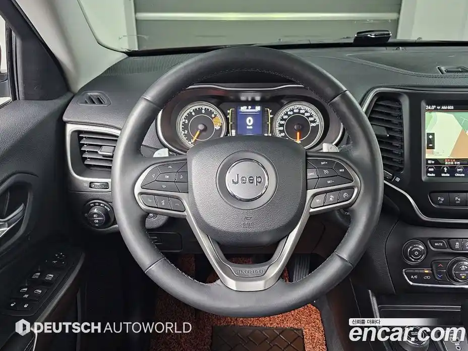 Jeep Cherokee 2019 2.4 Автомат в Москве № 170018, фото 13